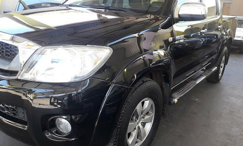 Toyota Hilux 2.7...