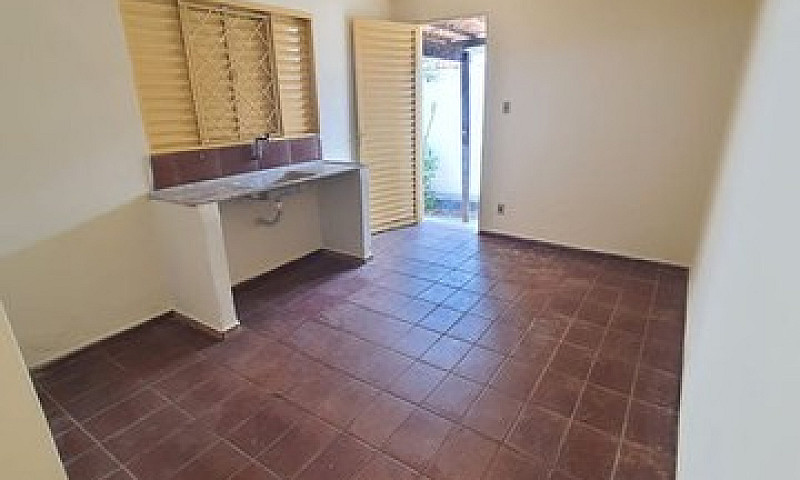Casa  Com 2 Quartos ...