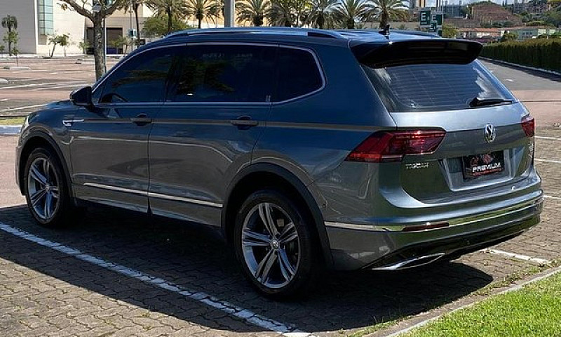 Volkswagen Tiguan Al...