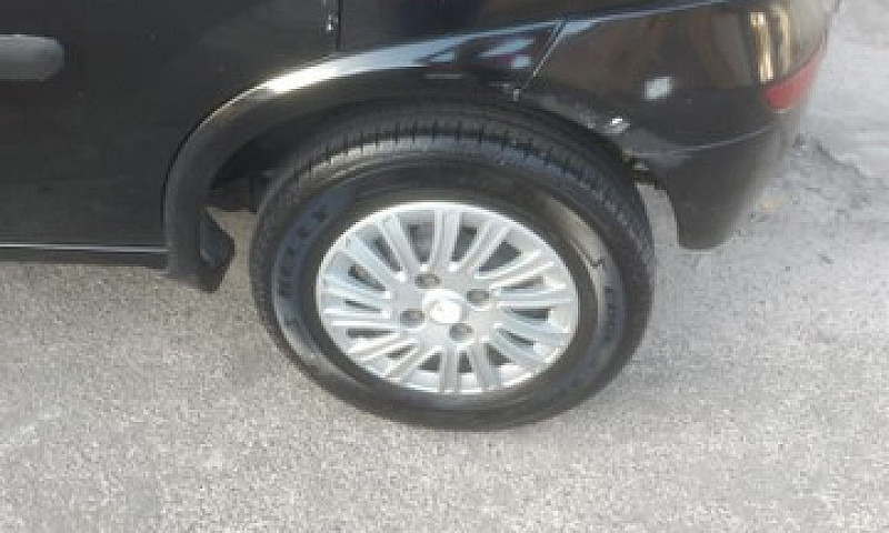 Vende-Se Corsa  2003...