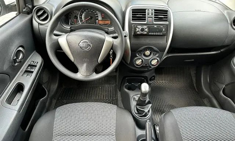 Nissan March 1.6 S M...
