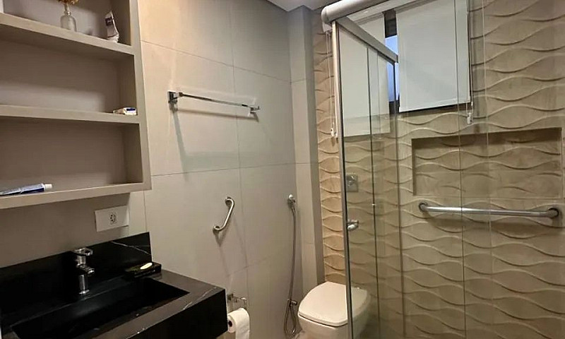 Vende-Se Sobrado Cen...