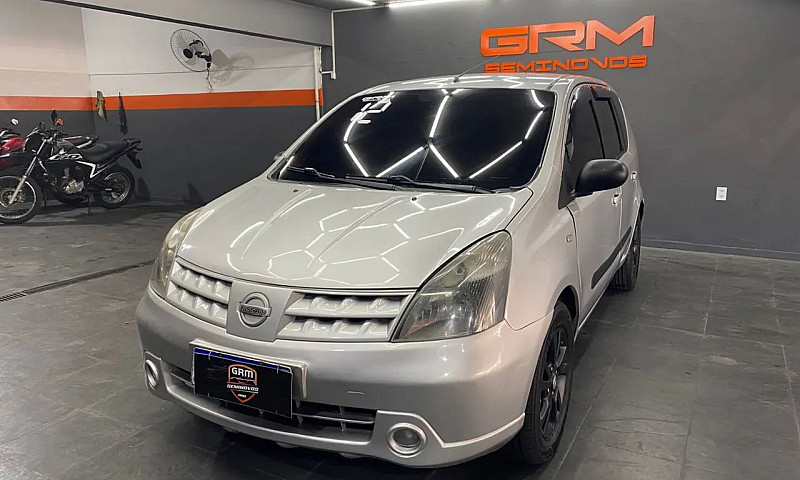 Nissan Livina Sl 1.8...
