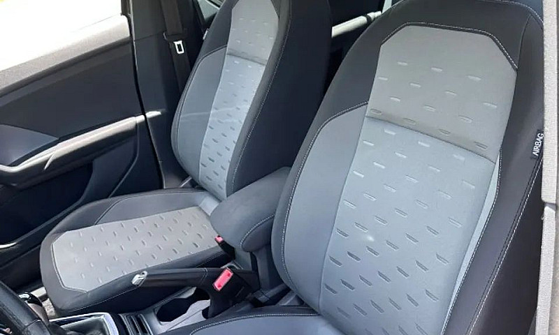 Volkswagen T-Cross C...