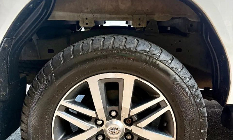 Toyota Hilux Cd Srv ...