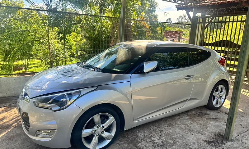 Hyundai Veloster 1.6...