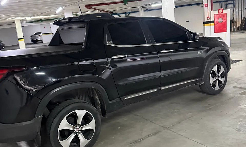 Fiat Toro Freedom Ro...