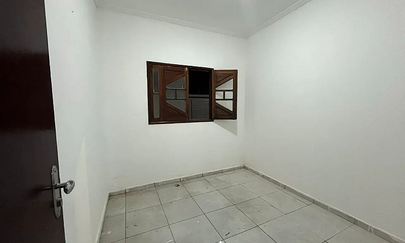 Alugo Casa No Bairro...