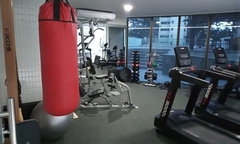Apartemento Á 30 Met...