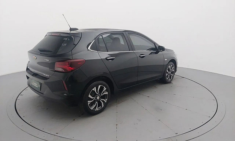 Chevrolet Onix Hatch...