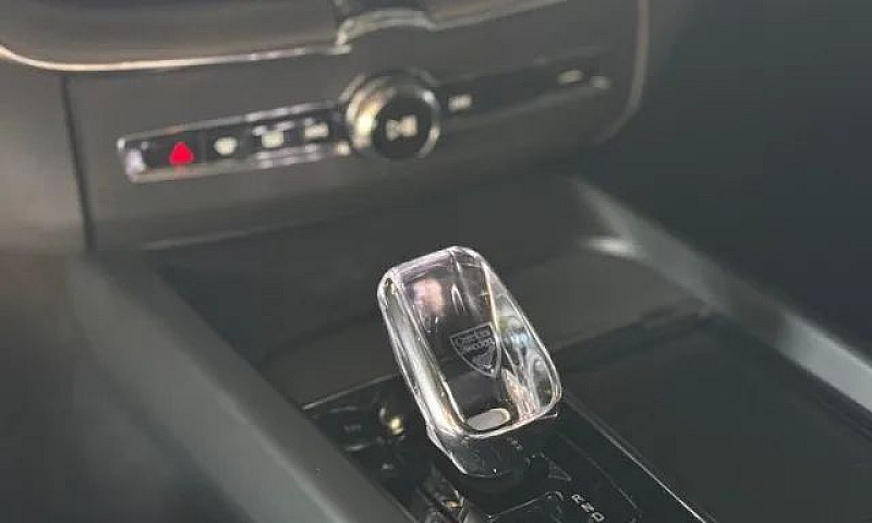 Volvo Xc-60 T-8 Pol....