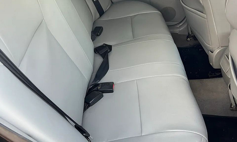 Toyota Corolla Xei 1...