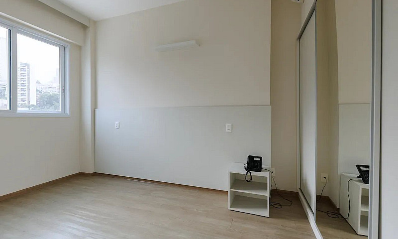 Apartamento Semimobi...