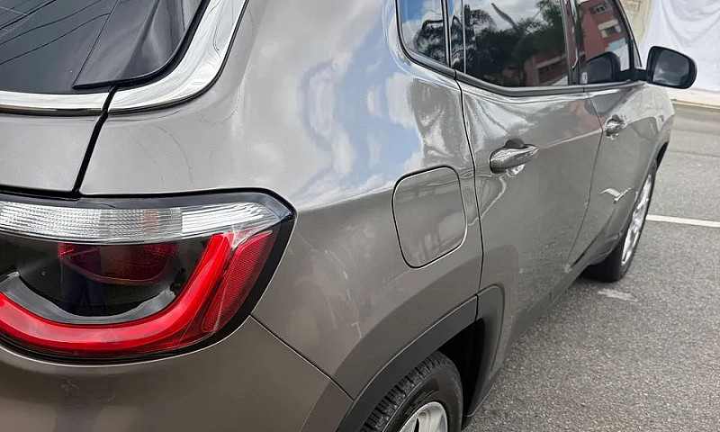 Jeep Compass Longitu...