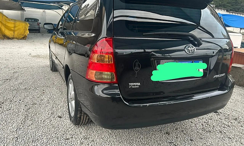 Toyota Corolla Field...