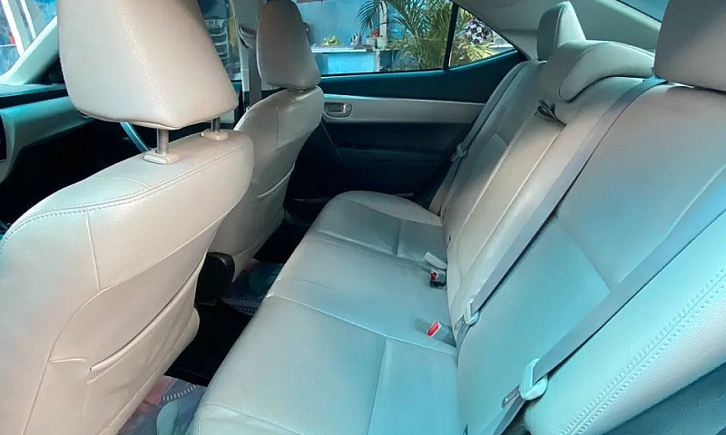 Toyota Corolla Xei 2...