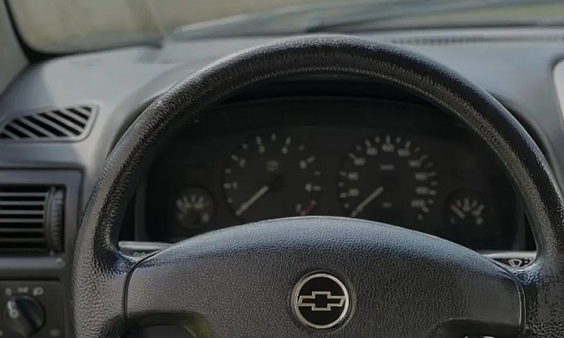 Chevrolet Astra Seda...