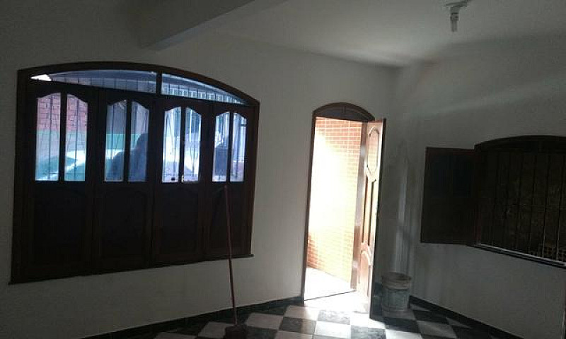 Aluga-Se Uma Casa...