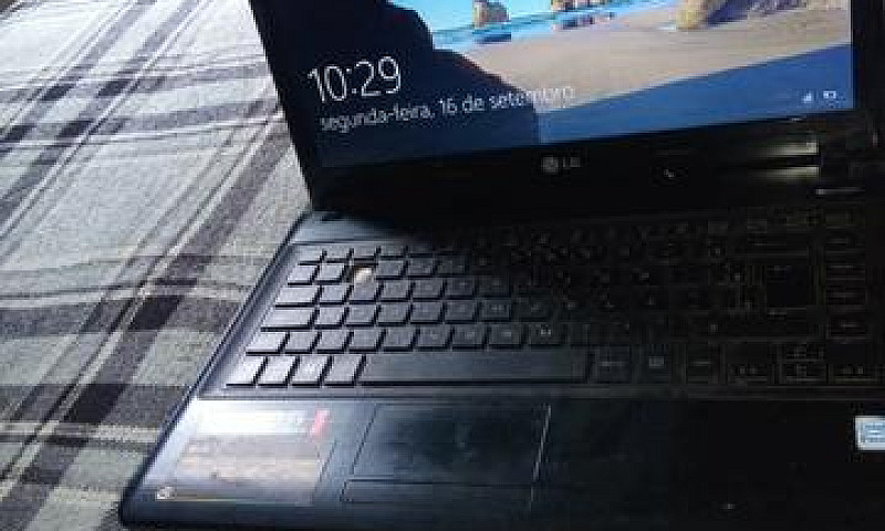 Vende Se Notebook...