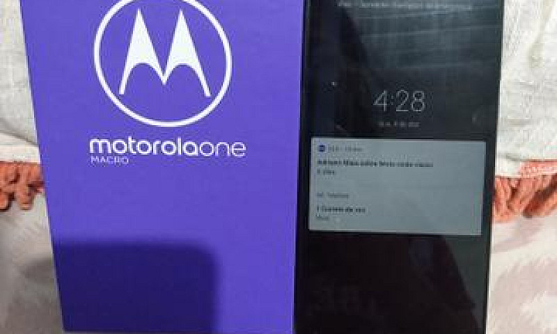 Motorola One Macro D...