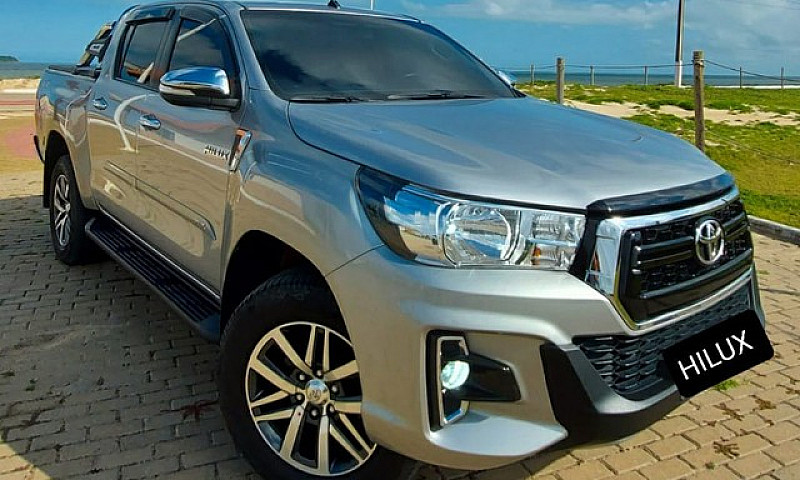Hilux Com 20 Mil Rea...