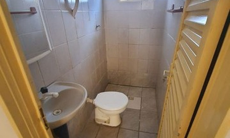 Casa  Com 2 Quartos ...