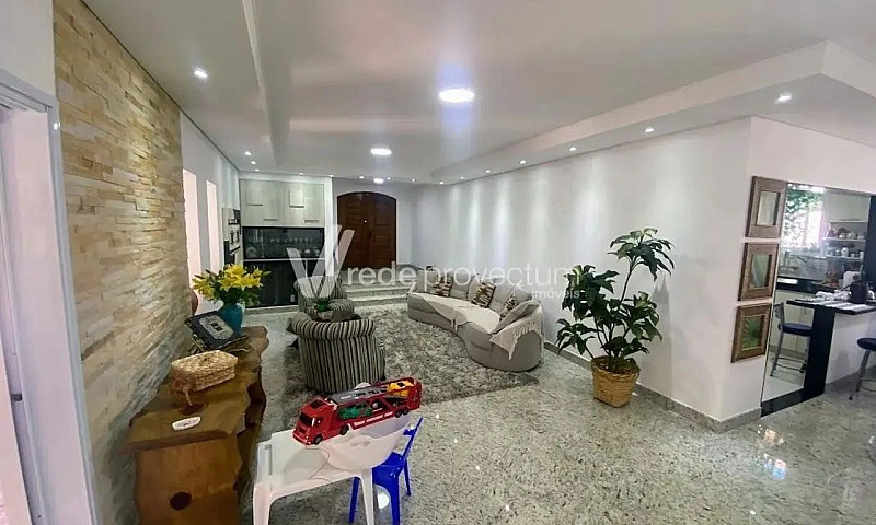 Casa À Venda De 4 Qu...