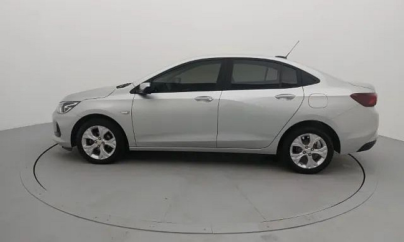 Chevrolet Onix Plus ...