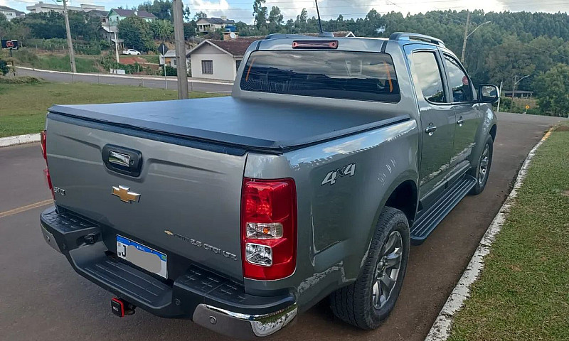 Chevrolet S10 Pick-U...