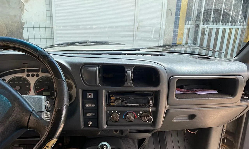 Chevrolet S10 Blazer...