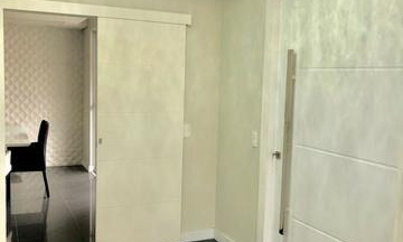 Linda Residência De ...