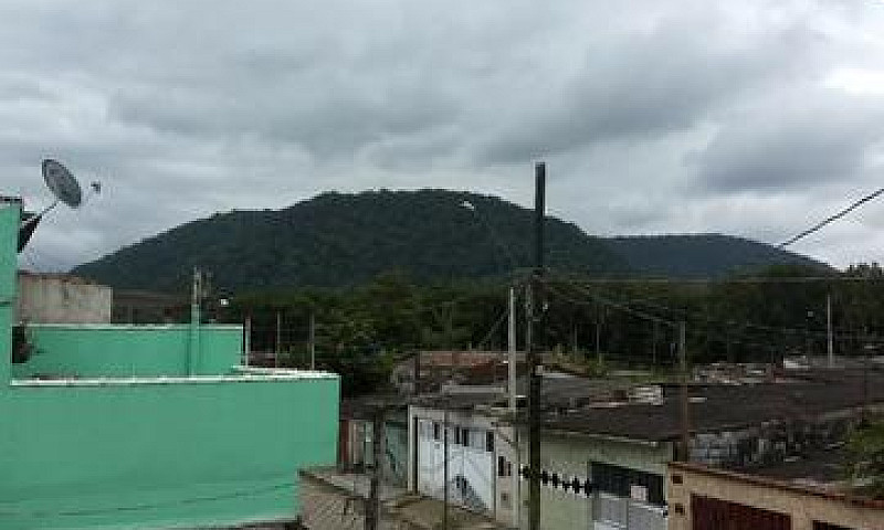 Sobrado Lindo Em Mon...