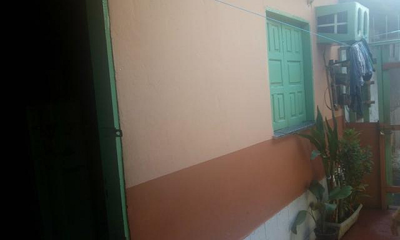 Vendo Uma Casa De Al...