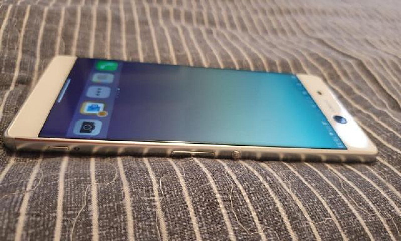 Sony Xperia Xa Ultra...