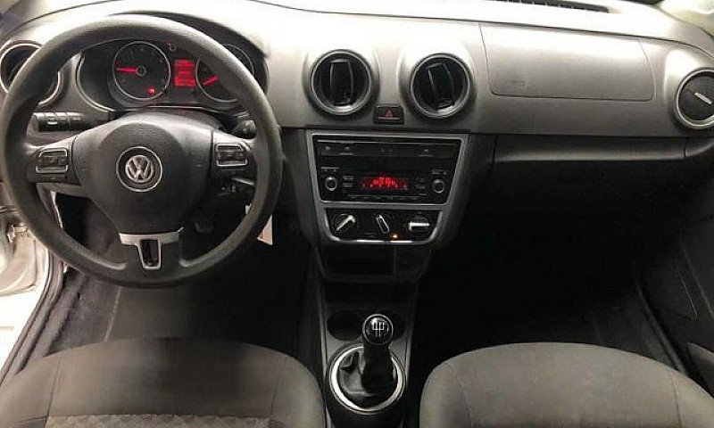 Volkswagen Voyage 1....
