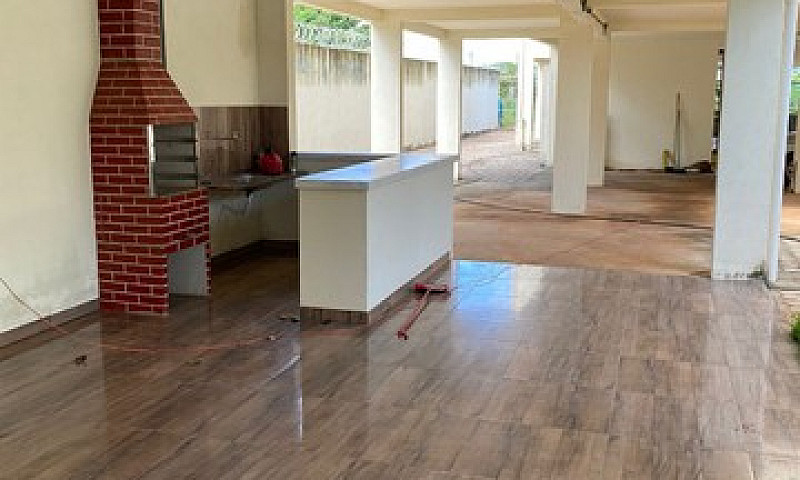 Apartamentos No Péro...