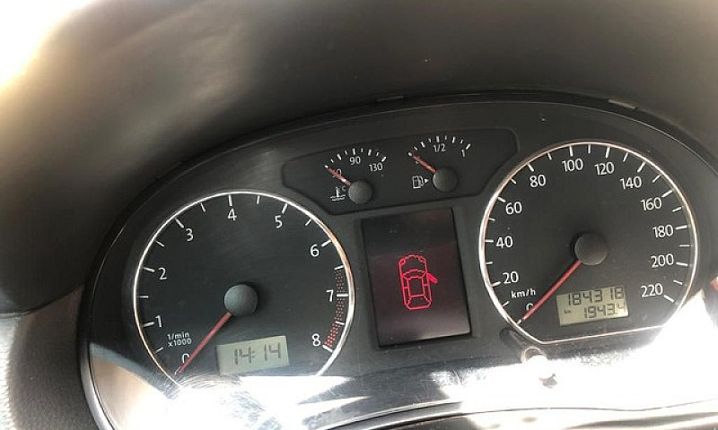 Polo Hatch 1.6 Sport...
