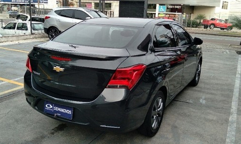 Chevrolet Prisma Adv...