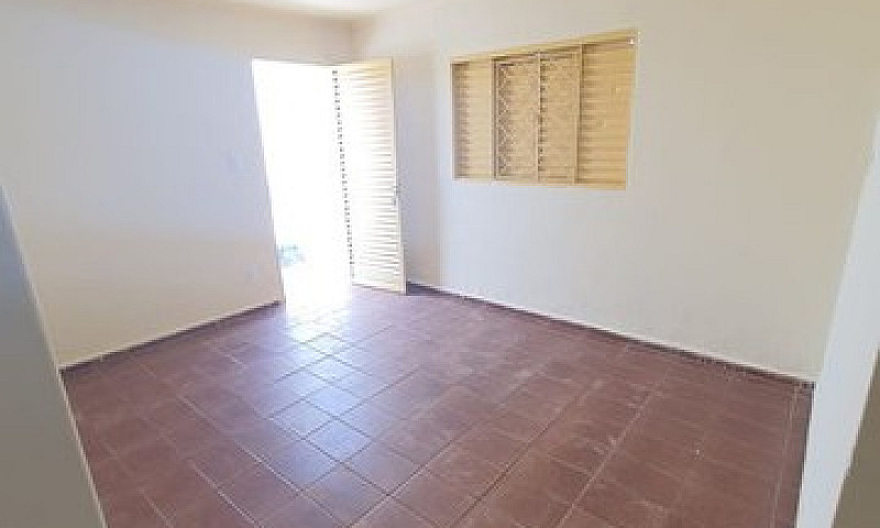 Casa  Com 2 Quartos ...
