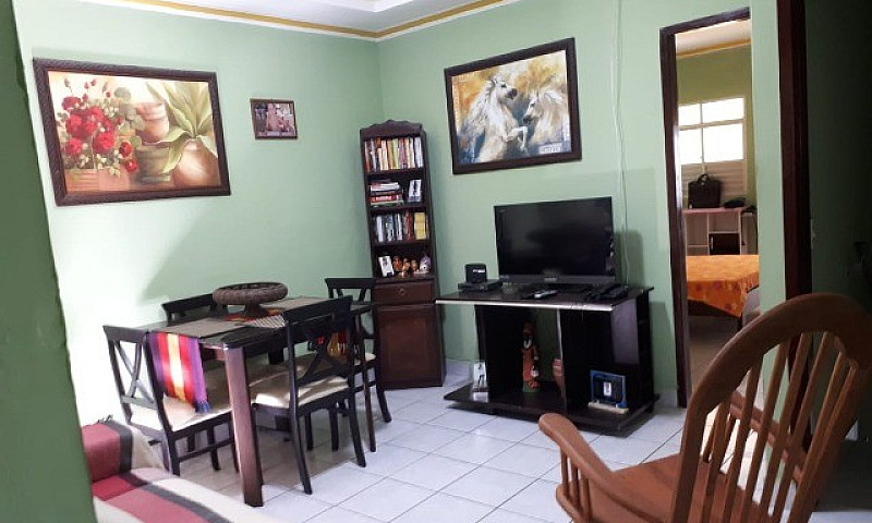 Sobrado No Centro De...