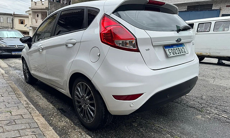 Ford Fiesta Sel 1.6 ...