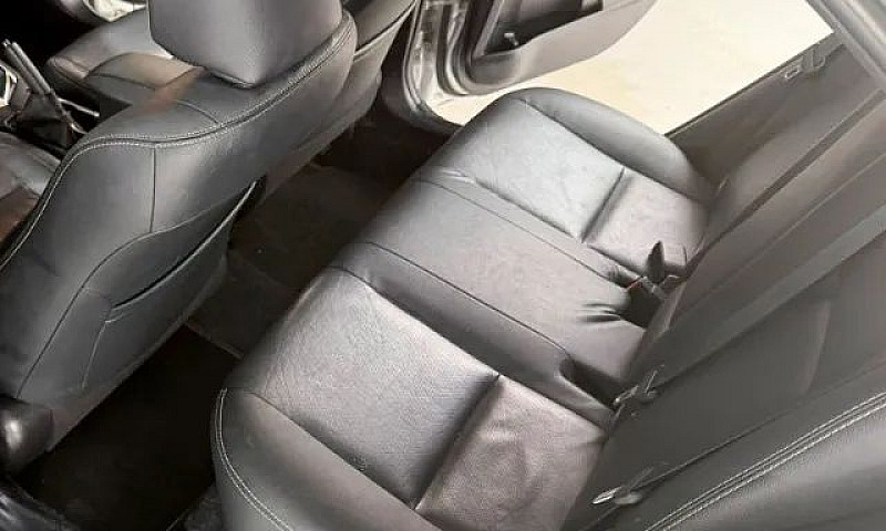 Toyota Corolla Xei 2...