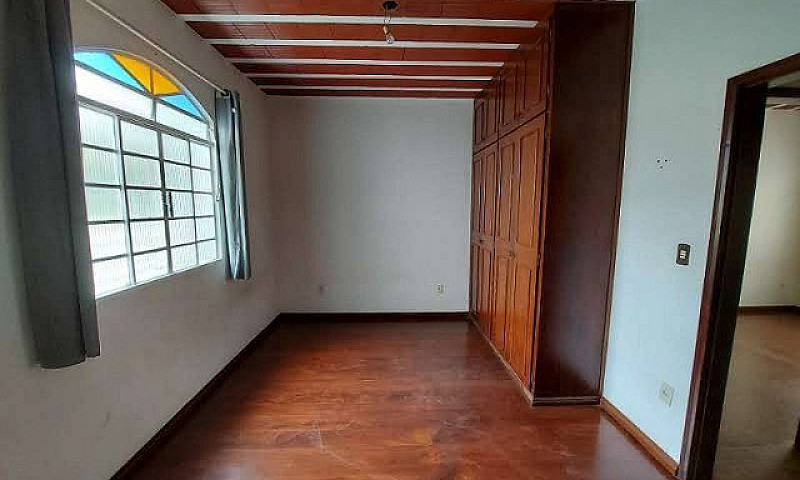 Casa Em Lote De 360M...