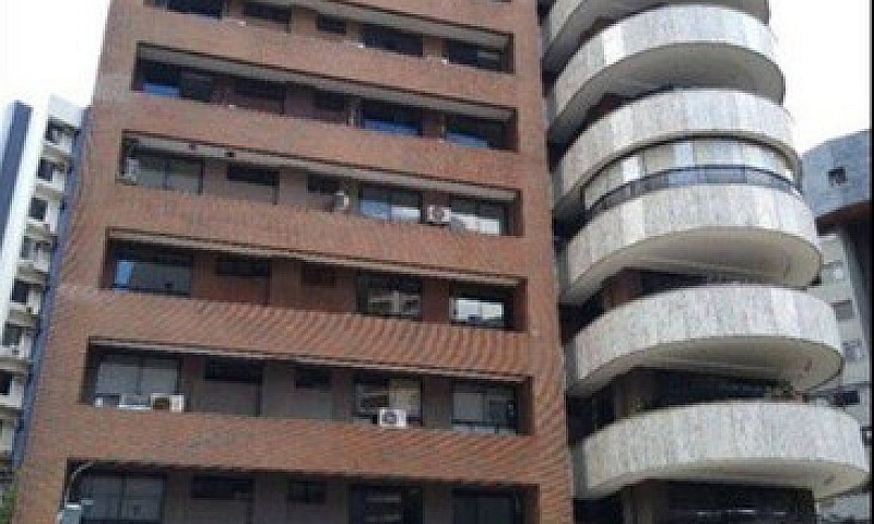 Apartamento De Alto ...