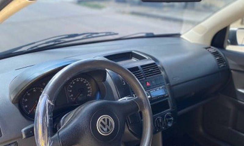 Polo 1.6 Sedan - 200...