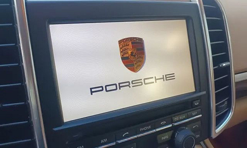 Porsche Cayenne 2013...