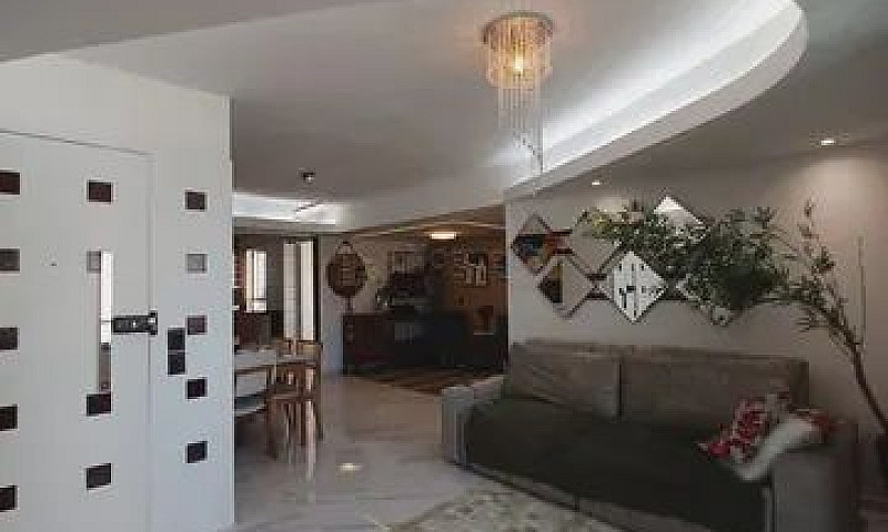 Apartamento / Padrão...