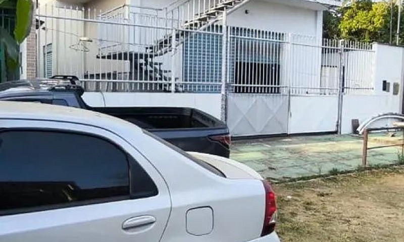 Alugam-Se Quartos Ar...