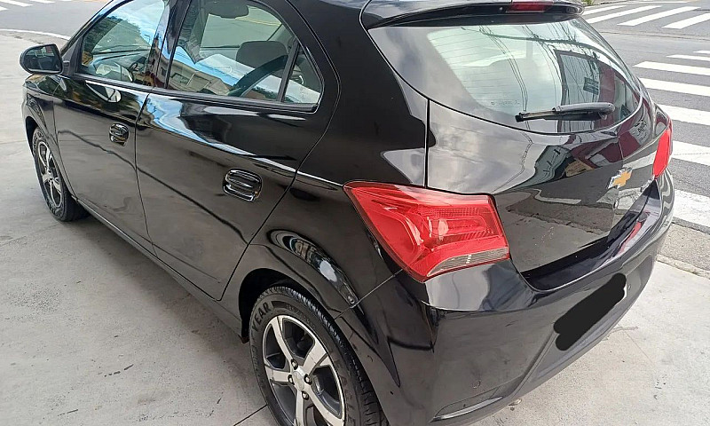 Chevrolet Onix Hatch...