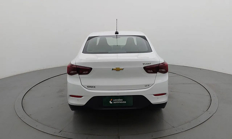 Chevrolet Onix Plus ...
